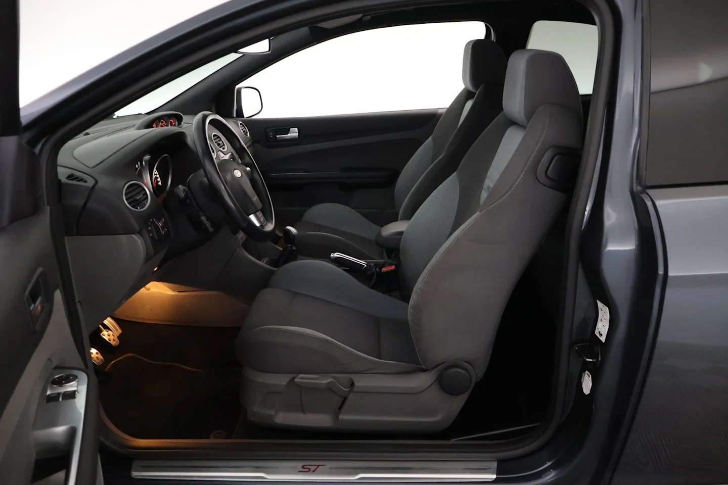 Car Image - 259EJ50uanwc6R2o512net