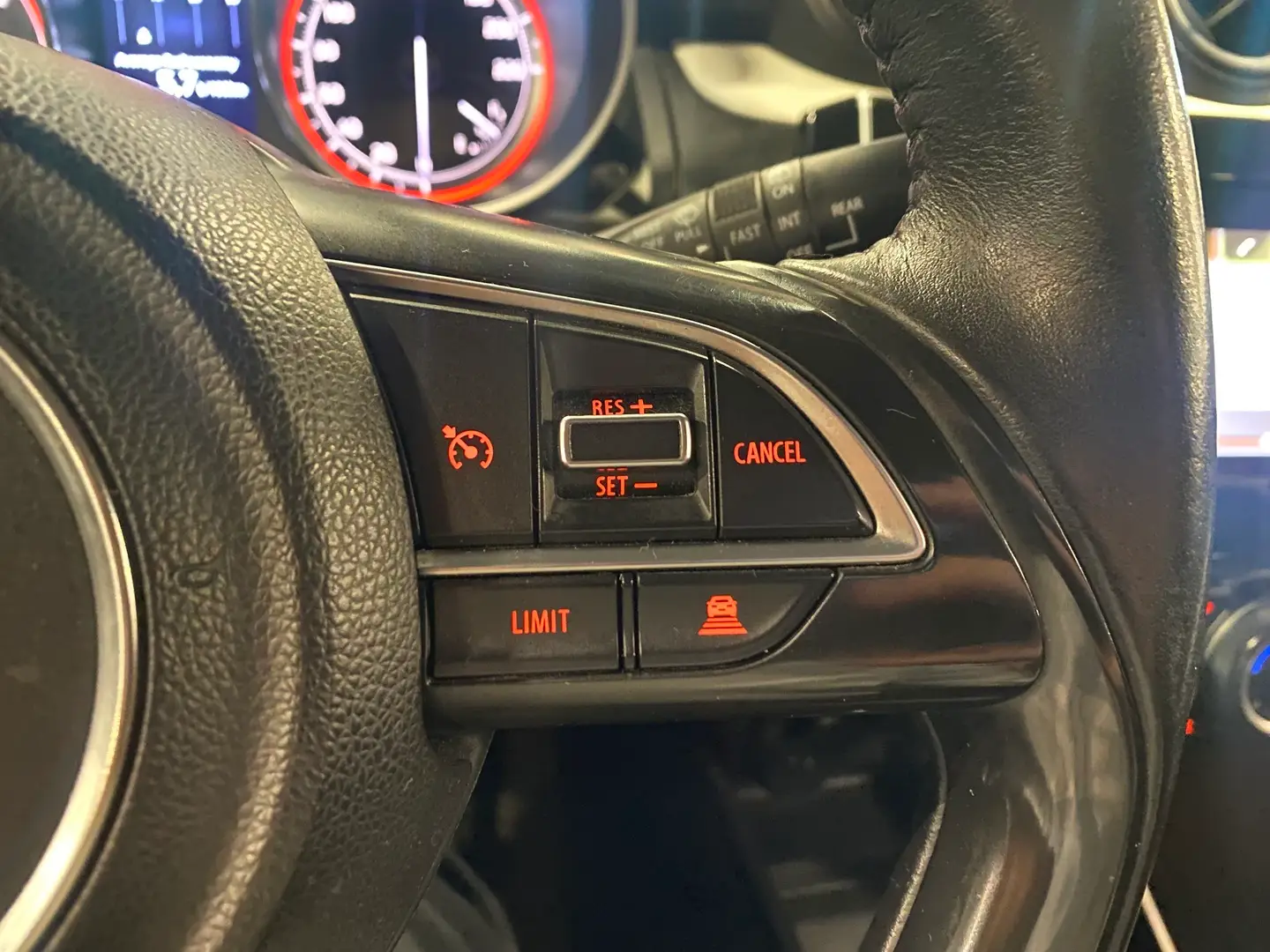 Car Image - 7bH1alKuTAibcZjqMYJhnv