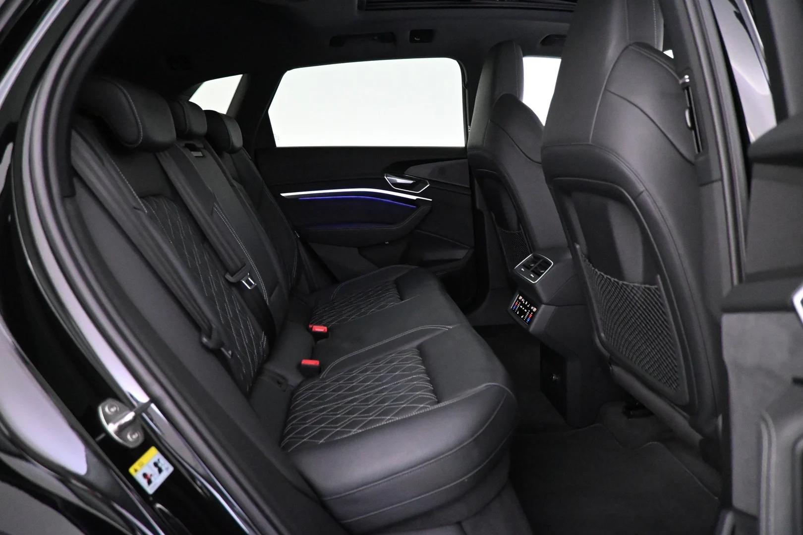 Car Image - 3ATFnOtphHK3EHwFLxHndg