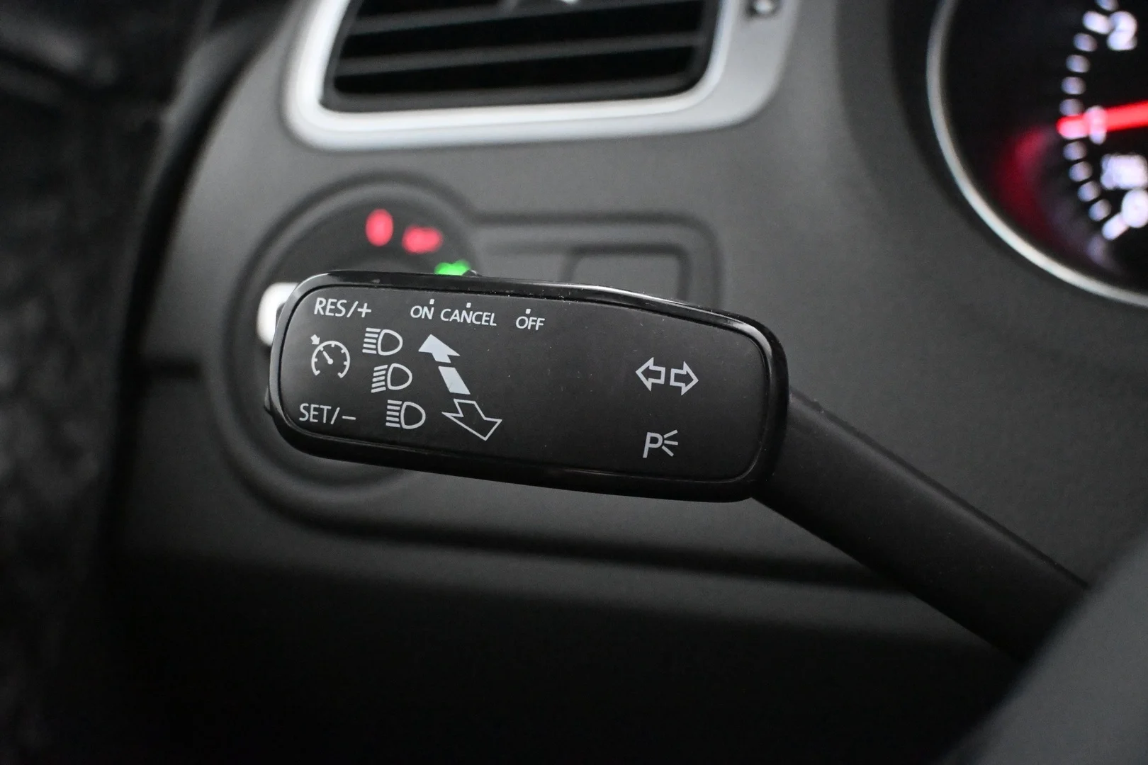 Car Image - 5hRkiupcbR0r24bLlS9lIb