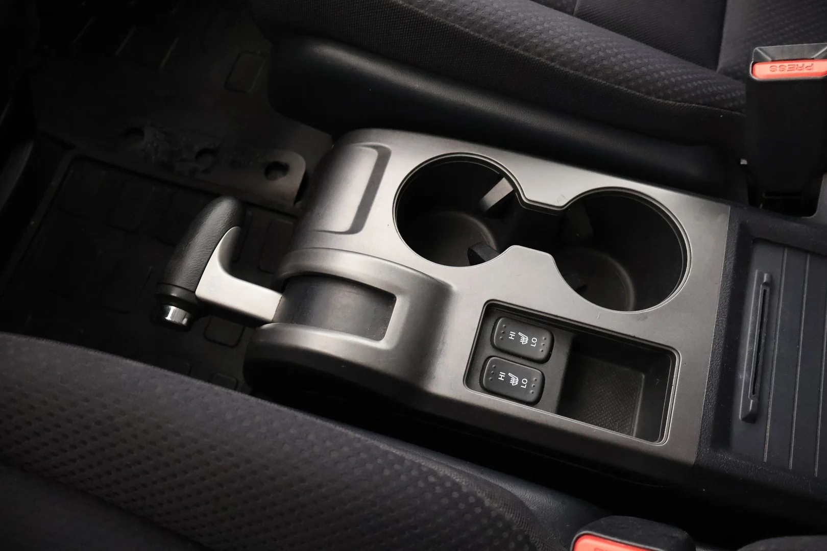 Car Image - 3Sre4Ytx6CRwjb4zF9yGuw