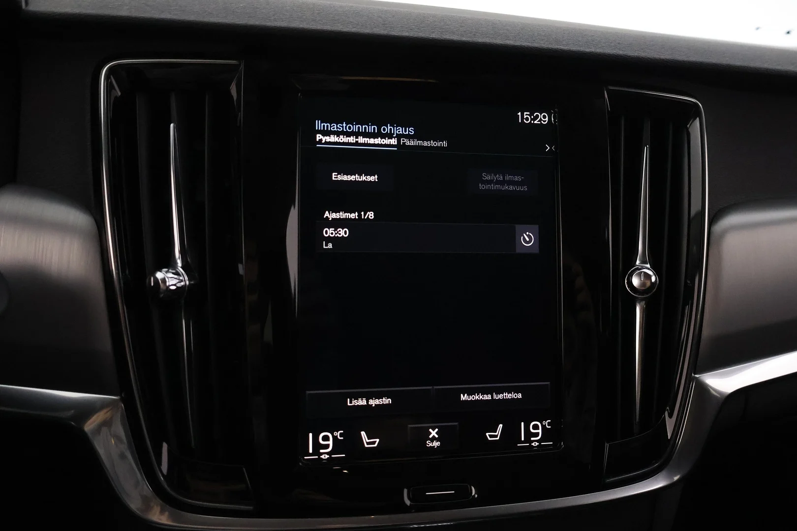 Car Image - 6JB5jHvpYUfalRTDphFWUs