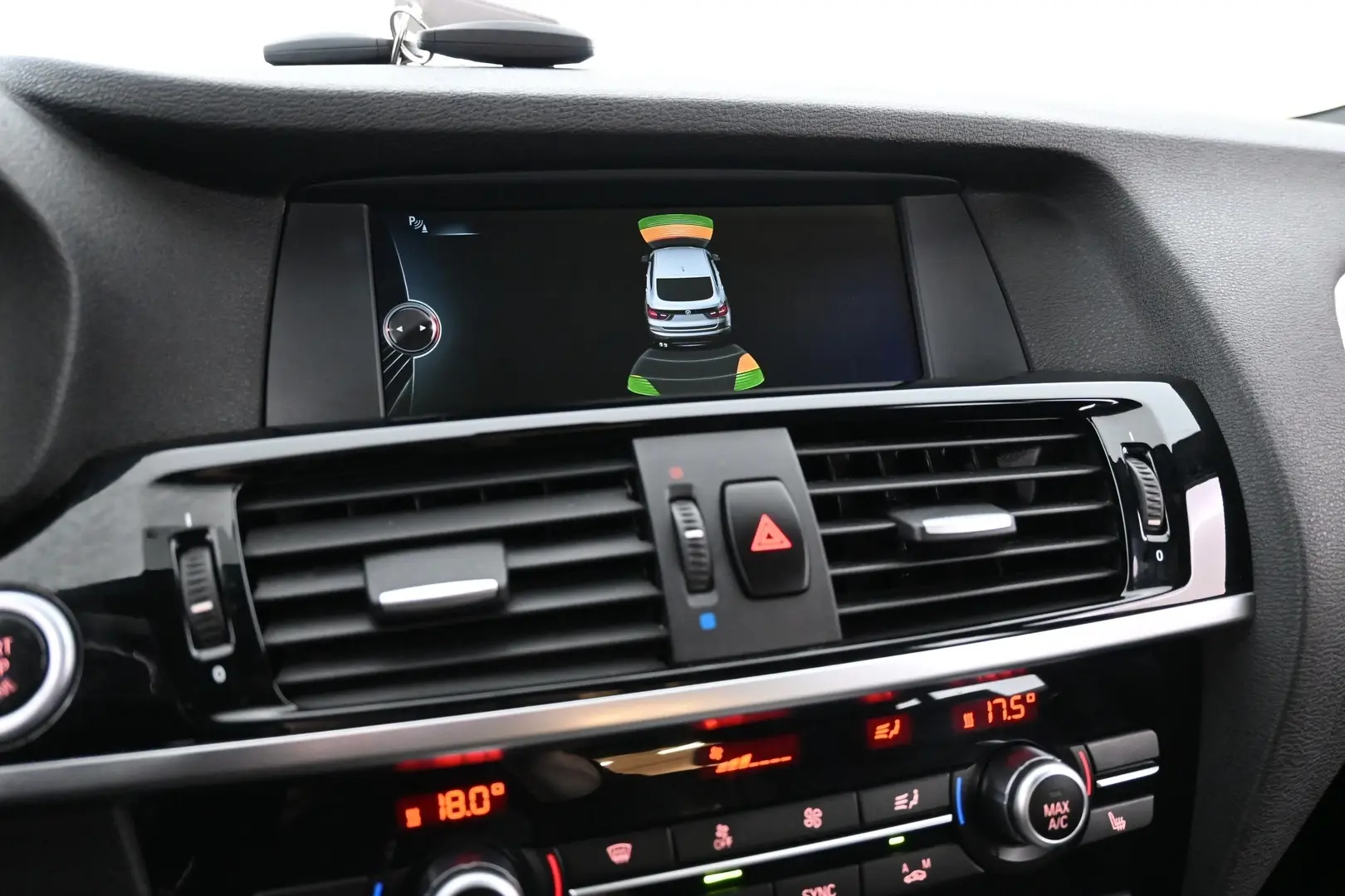 Car Image - 3bUTMojxKJzqC2QHhIrDre