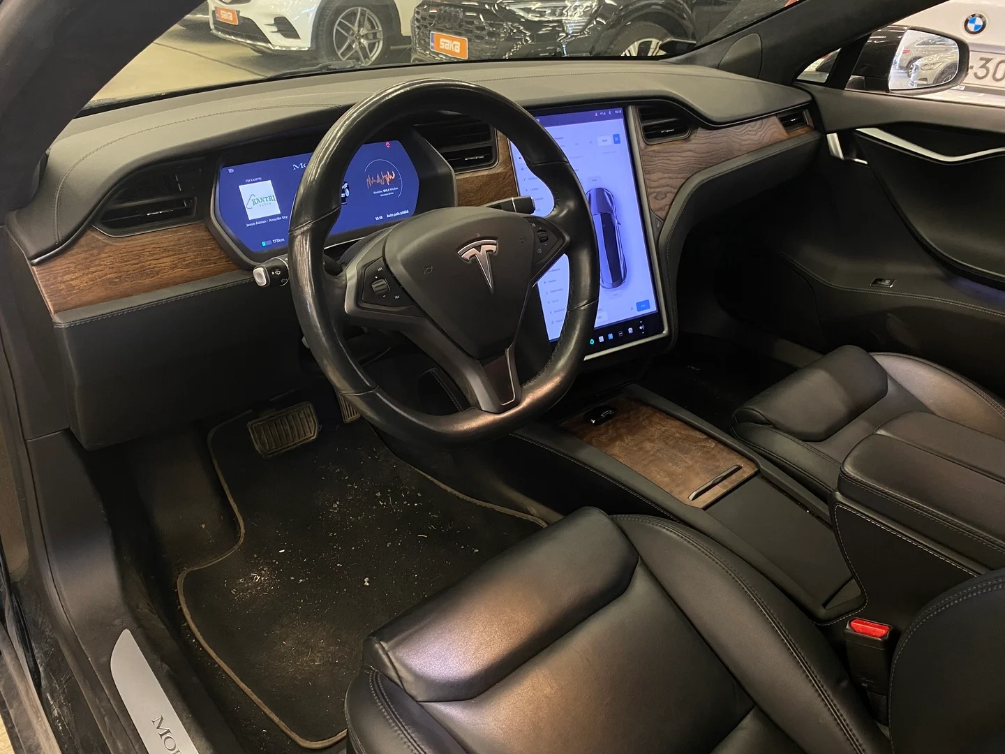 Car Image - 5LjNWqnC8HcoyzKTKqEe6X