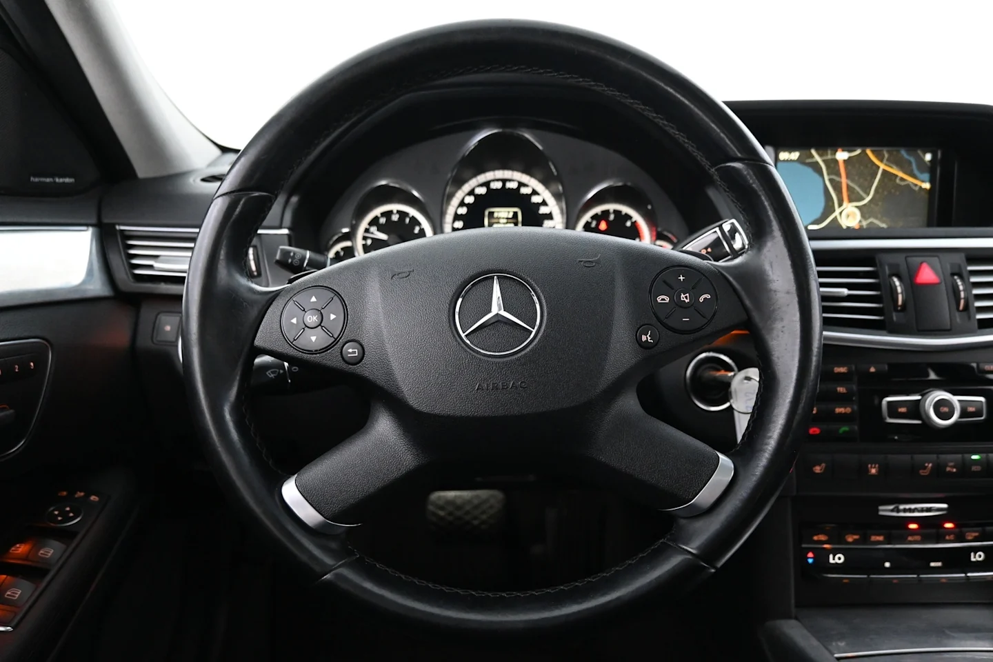 Car Image - 5IuRWNUAFzooUEJNFG24IR