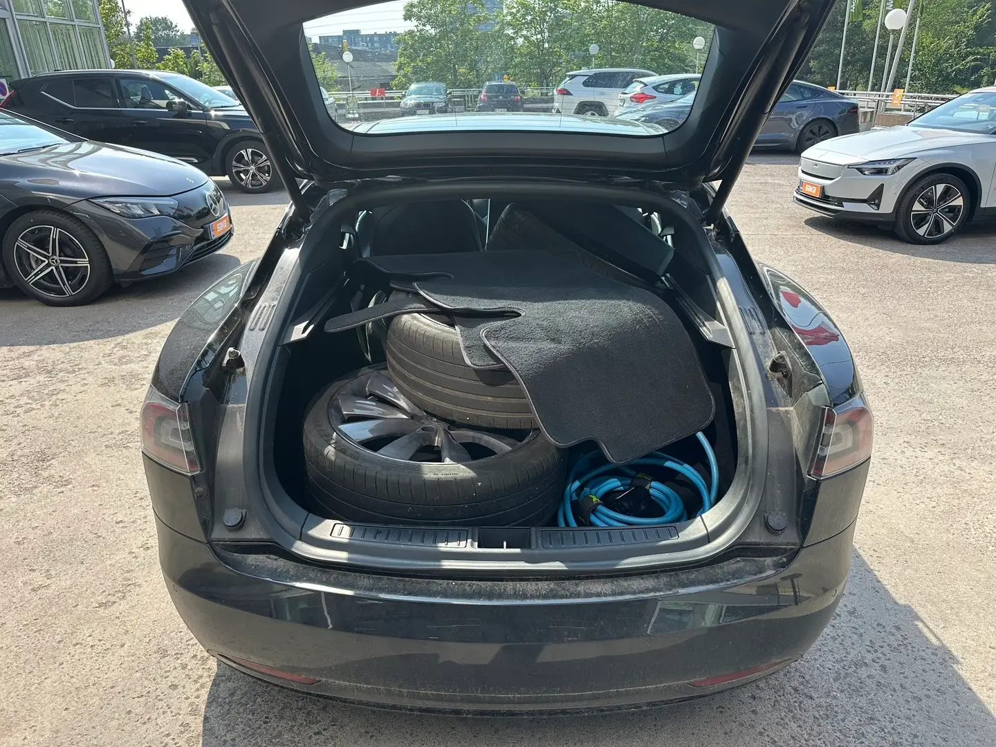 Car Image - 3lvthPjVyqyZ5FemHjqBd6