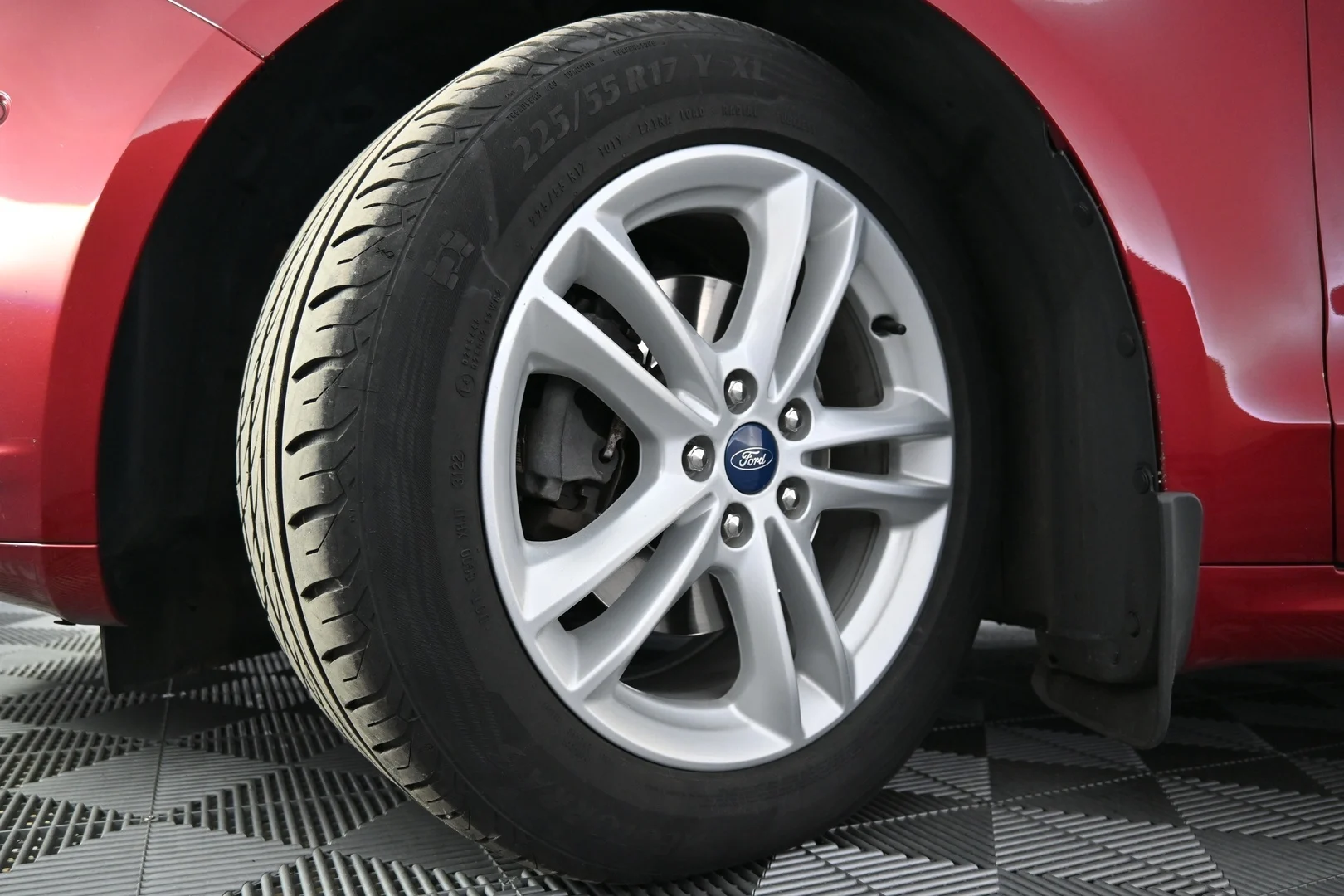Car Image - 1uRwjAHyKjulF2GY7fdbi7