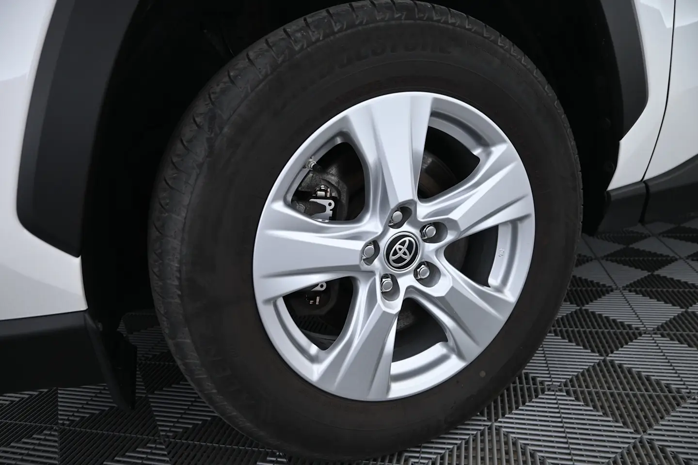 Car Image - 1FKdDGTMS8N8NKpUclh4Hb