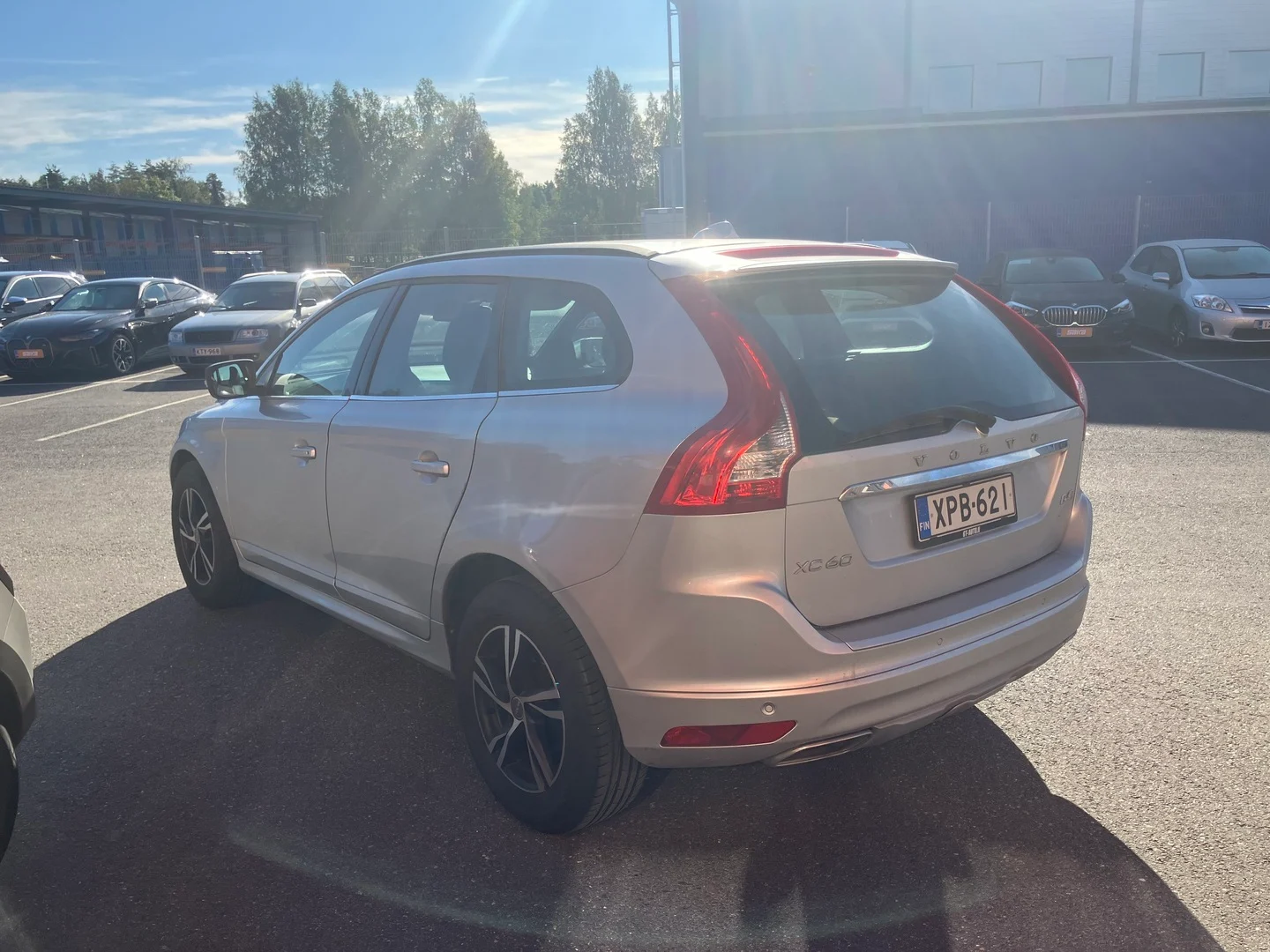 Car Image - 3Dg5z9C7AV4CwT99aKVyph