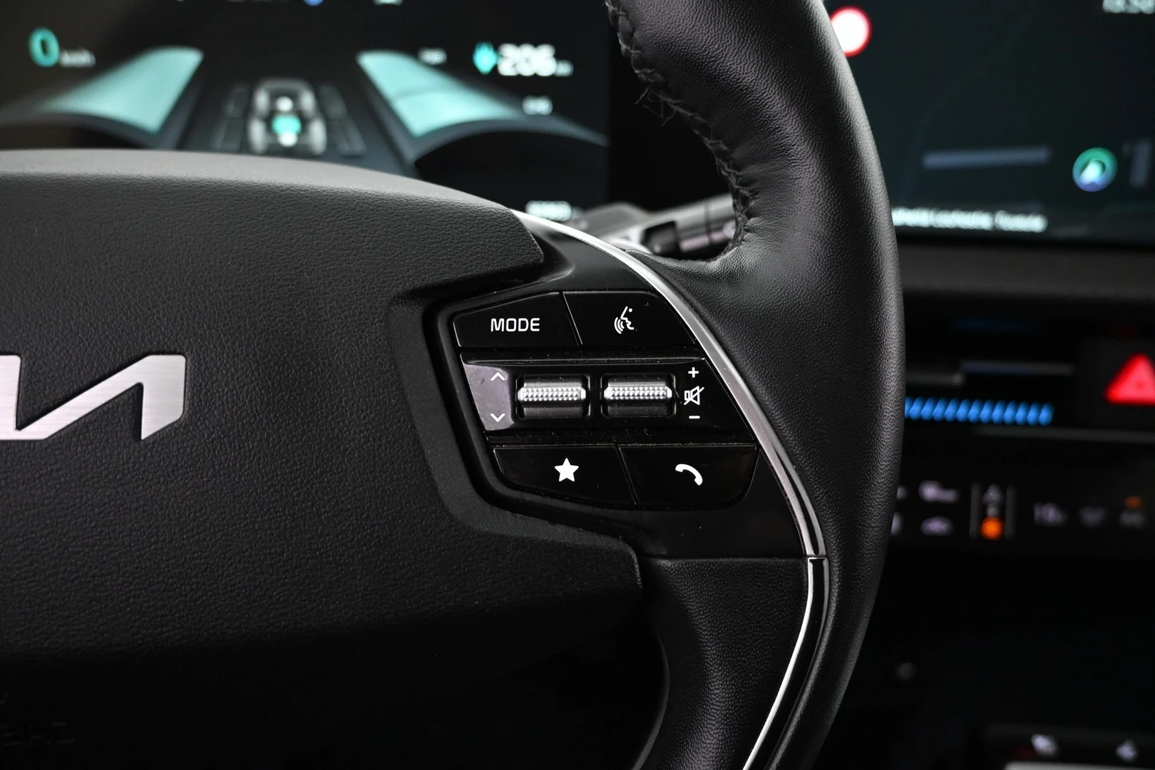 Car Image - 3x2sSMAdDq9dh5txXtmnVi
