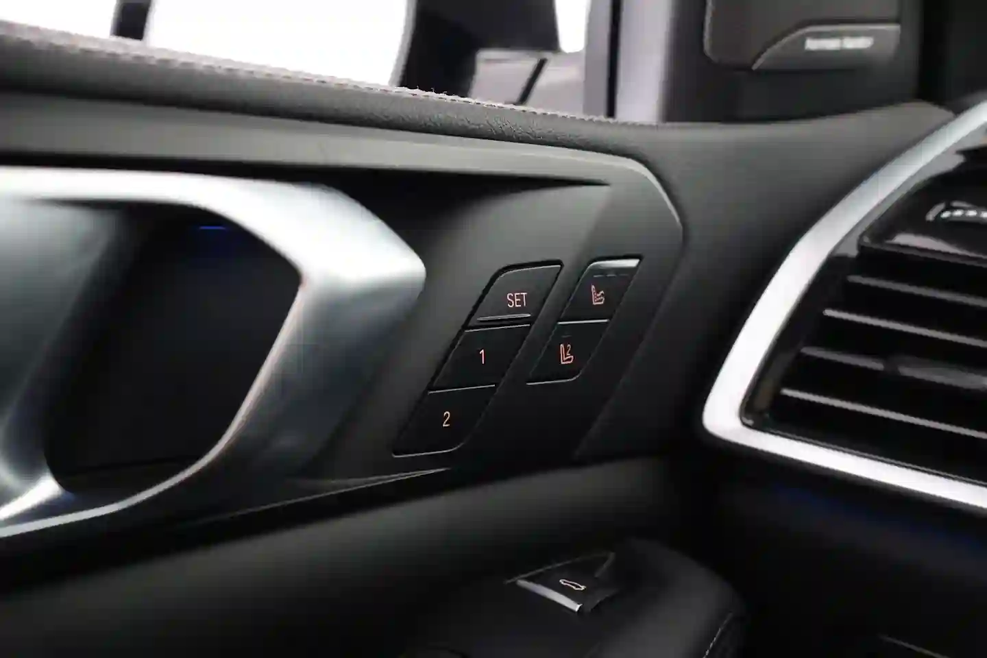 Car Image - 41DpKhKT2C0fRKmlbE1tGA