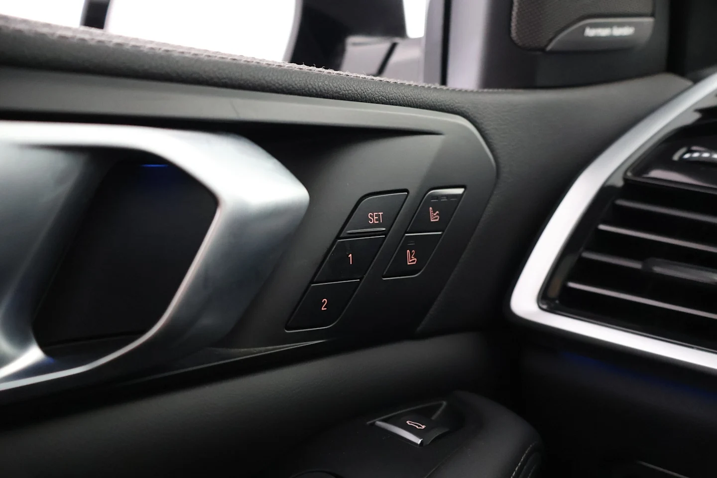 Car Image - 41DpKhKT2C0fRKmlbE1tGA