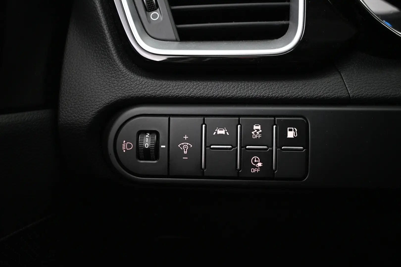 Car Image - 676MWXkaZsvQ5gc67kn1b7