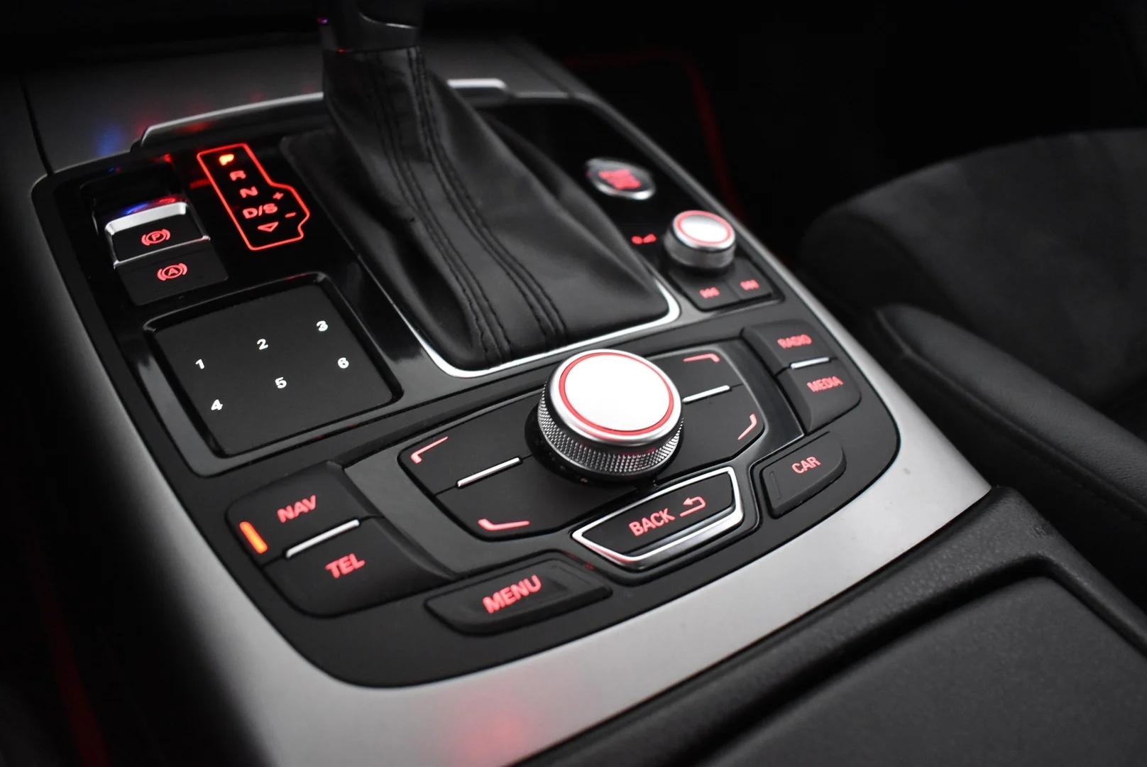 Car Image - 2UVJHsKVbAWSZ12FUZmjvN