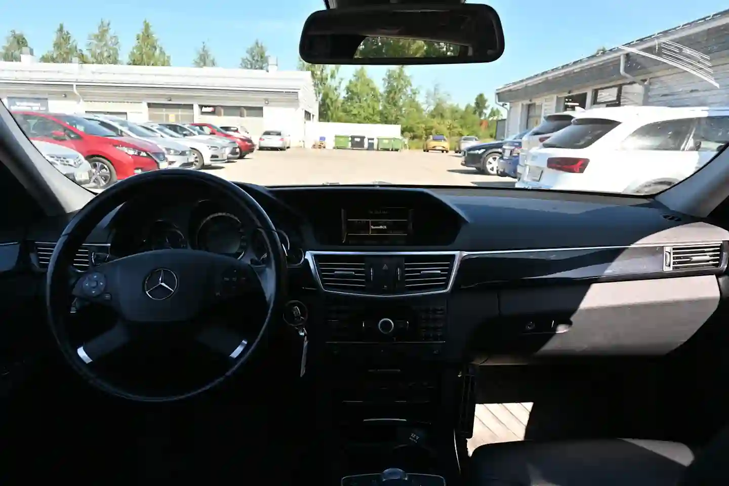 Car Image - 1FRUAW9MdCHkziJIwTnlvD