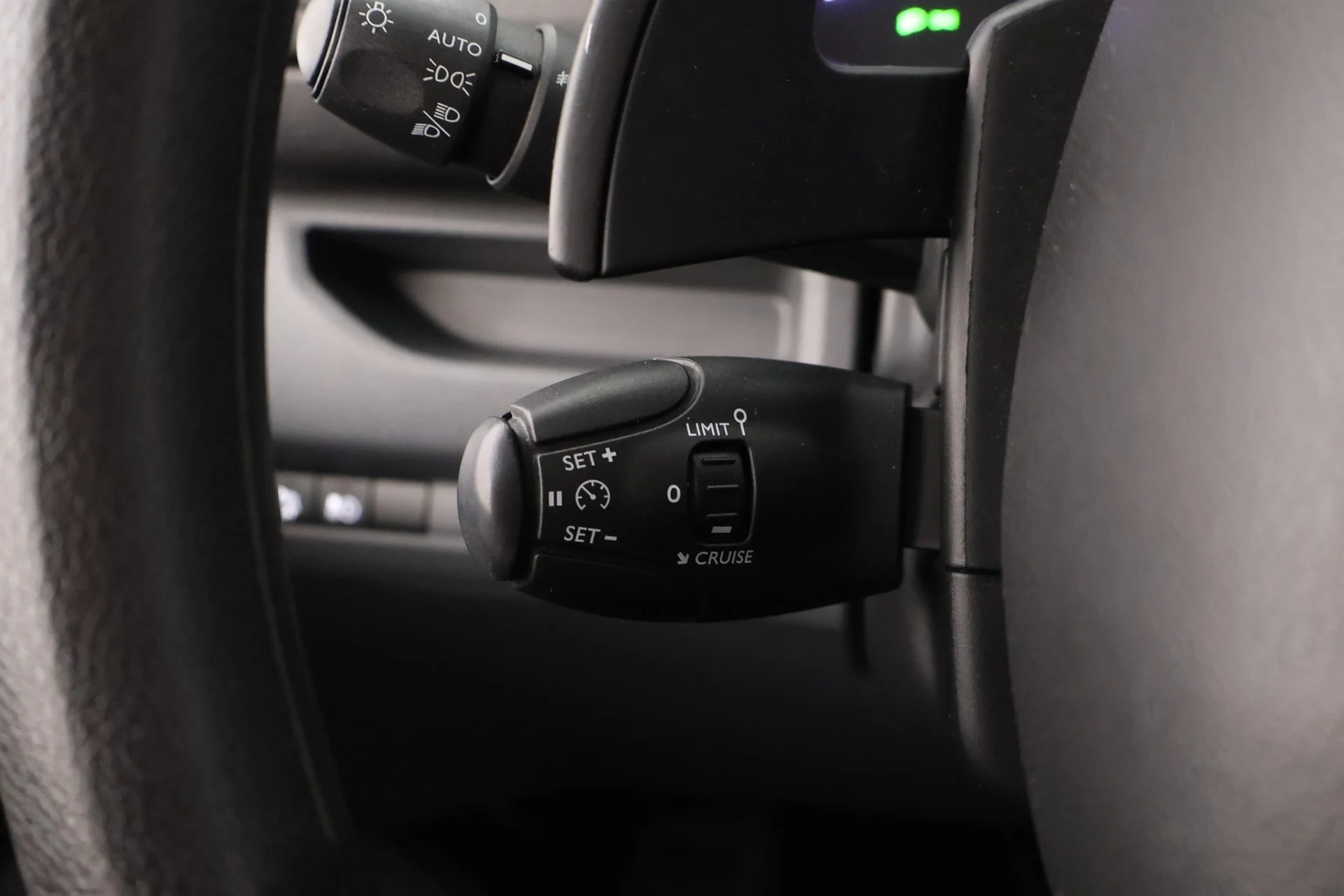 Car Image - 1377pTjQrSx66tGjxPoAHL