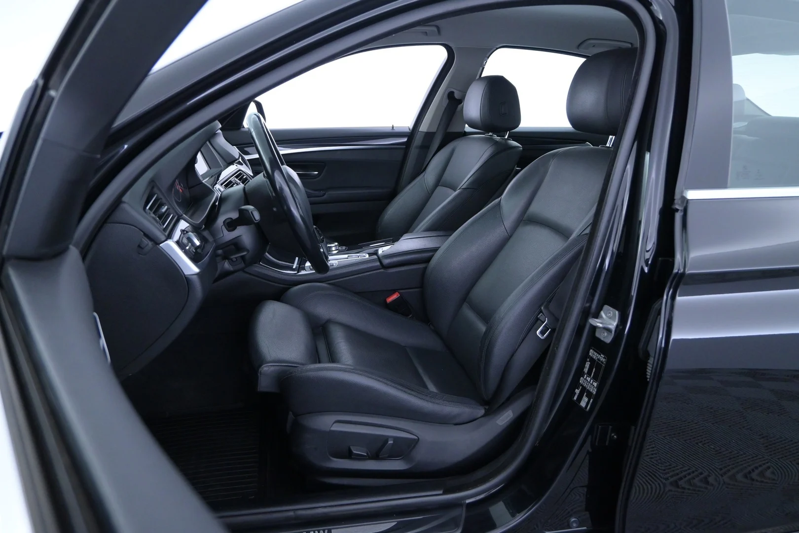 Car Image - 5rKLE0ywY21gE6GvI7iHgu