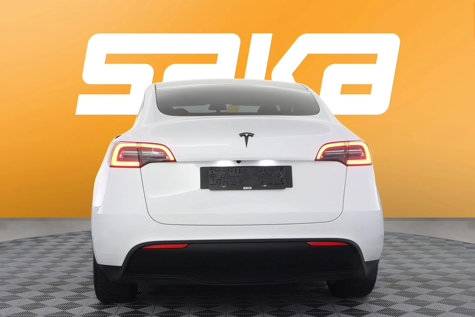 Car Image - 1EQgQ6lKMhLlPwIb7YYVXB