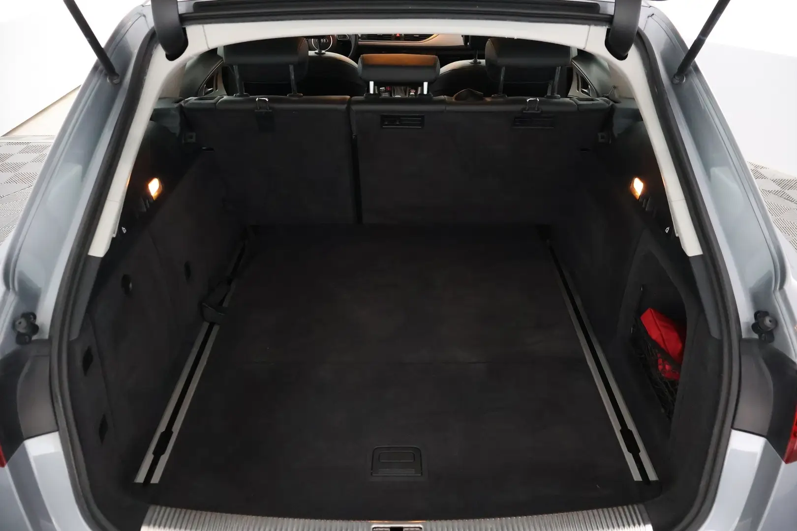 Car Image - 38offIIEqNCyQxdQmrHOOp