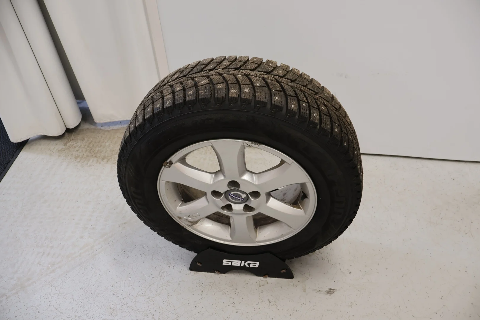 Car Image - 4tXisYY7eLR5brQA3VMGpx