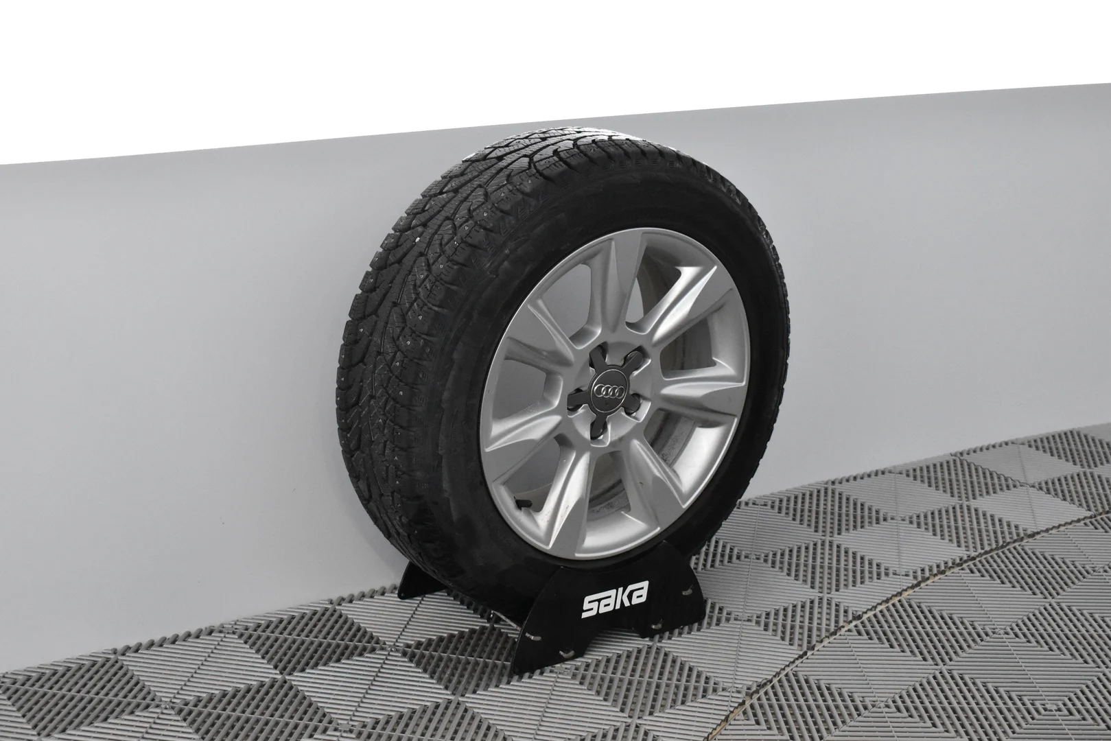 Car Image - 6wZO5m2m9ggkLZoXt5CwaX