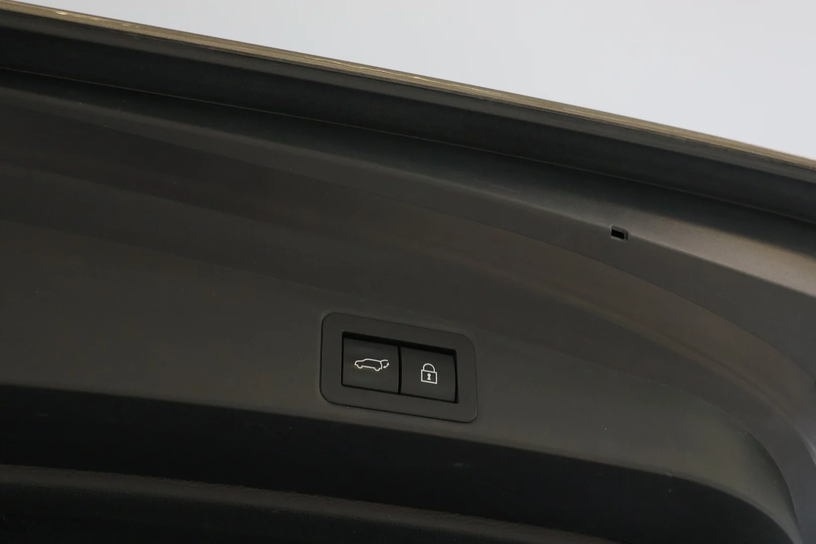 Car Image - 1N2EIw3JP7bWAwDRVr1Uth