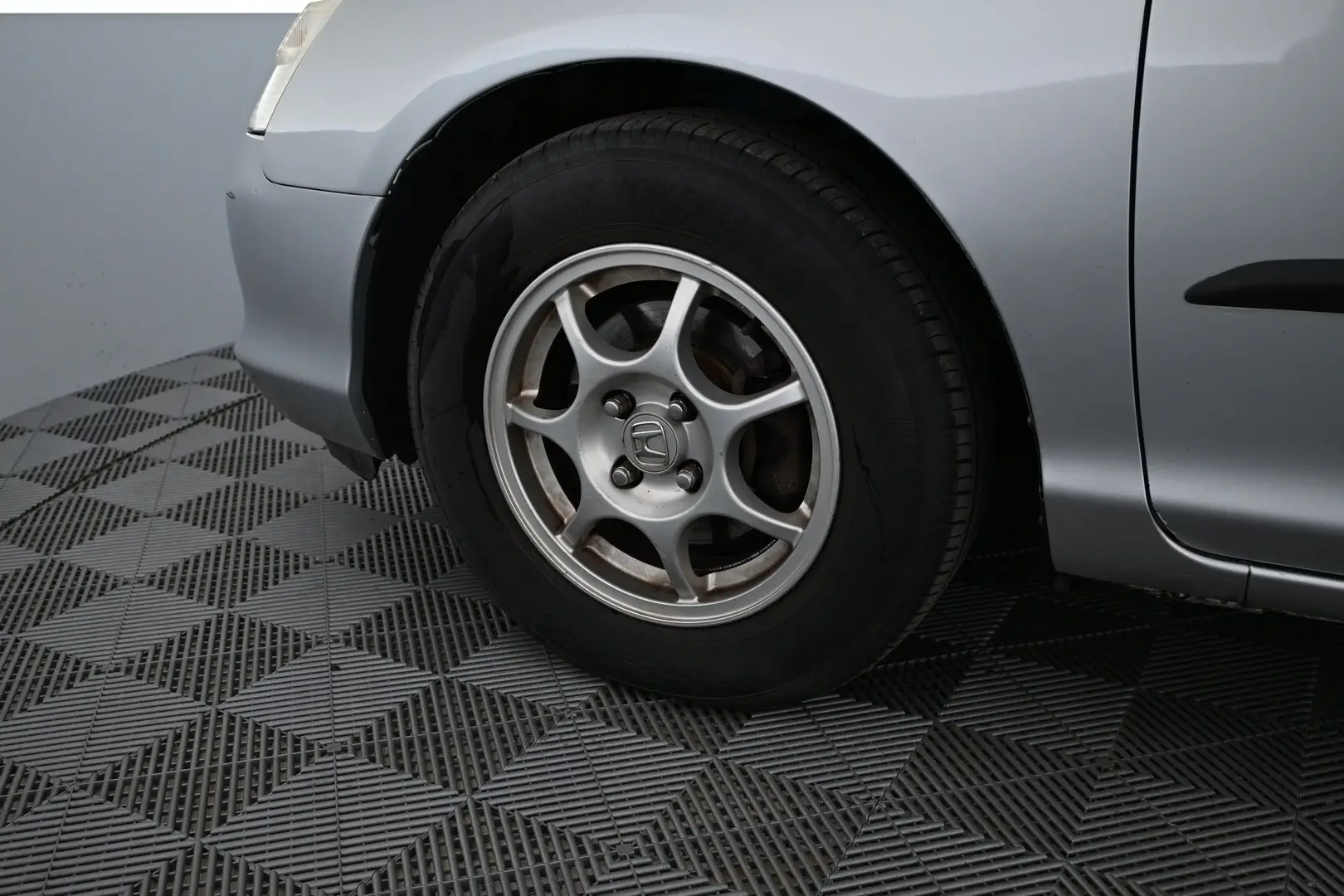 Car Image - 4pfNyX3dTTF3t1UAb7V4rS