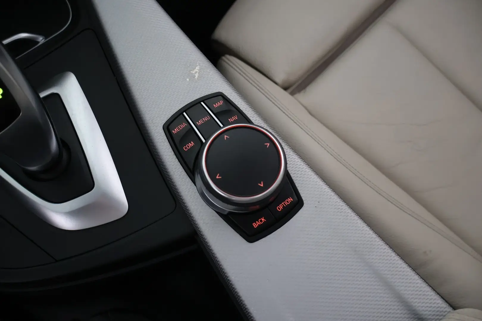 Car Image - 3AfkQxOG9drWKz7HgTwfMq