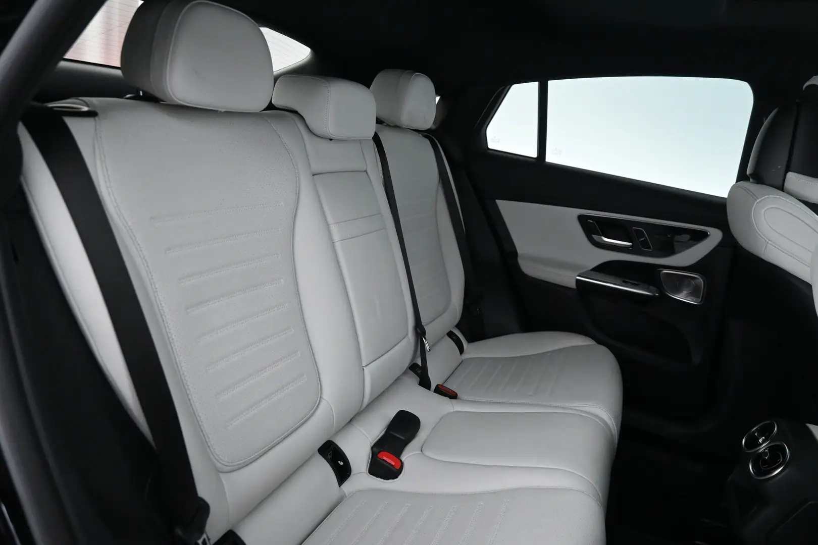 Car Image - 3EJ9Nf4sOkILVrVf2h9WEA