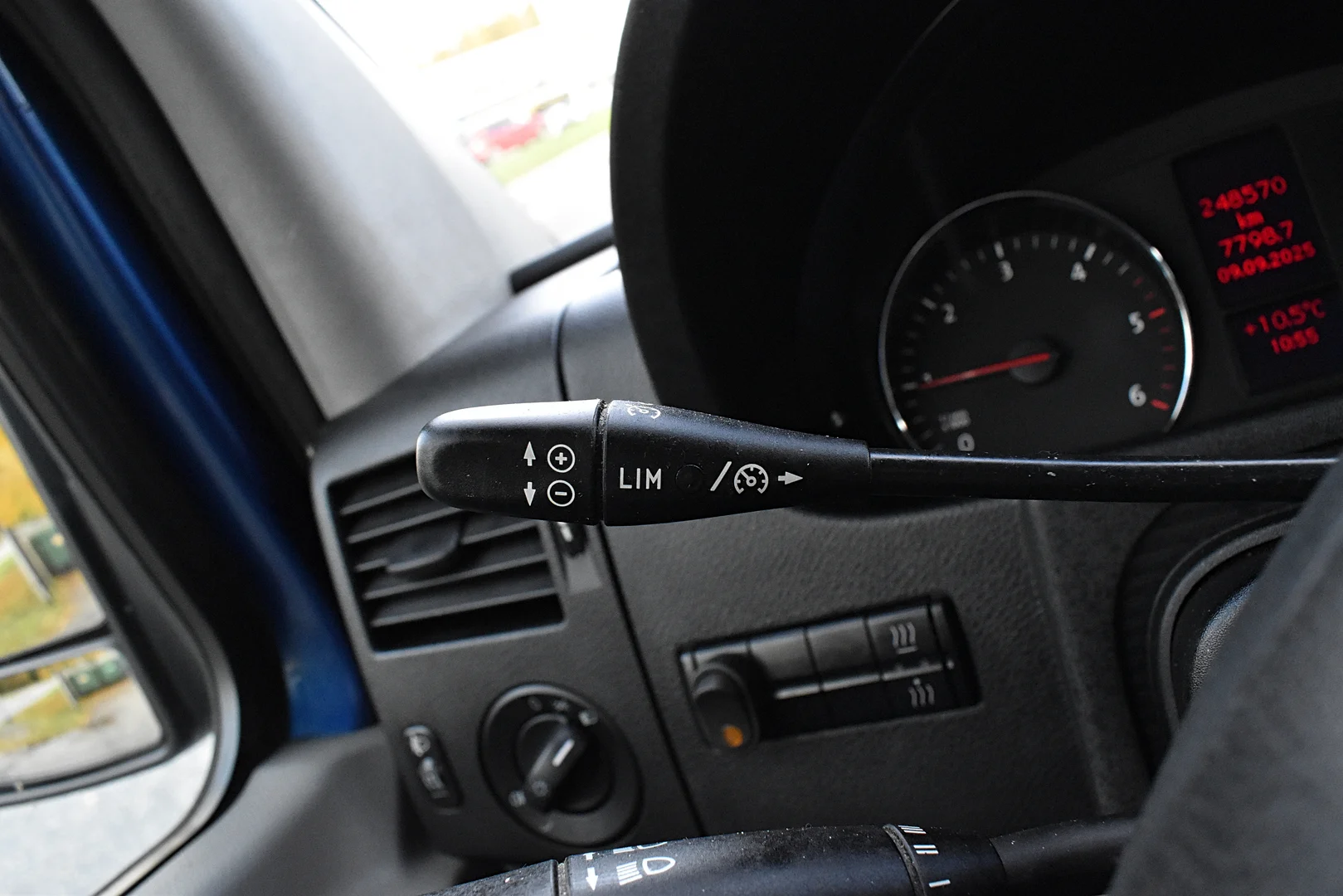 Car Image - 1QMeMe39Zii6mMNVAVDLyS