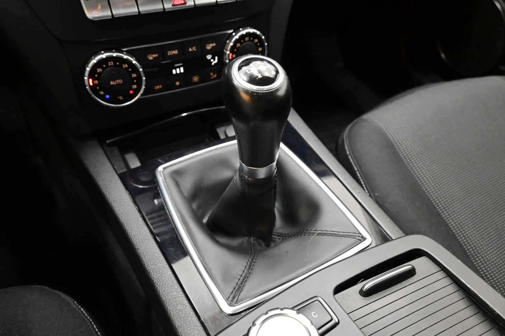 Car Image - 2aU1QU2WdqsHEtWfQC4Qkw