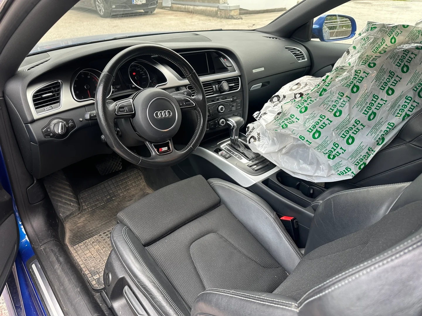 Car Image - 18U7dw0Zklr9Ii11dcpHWF