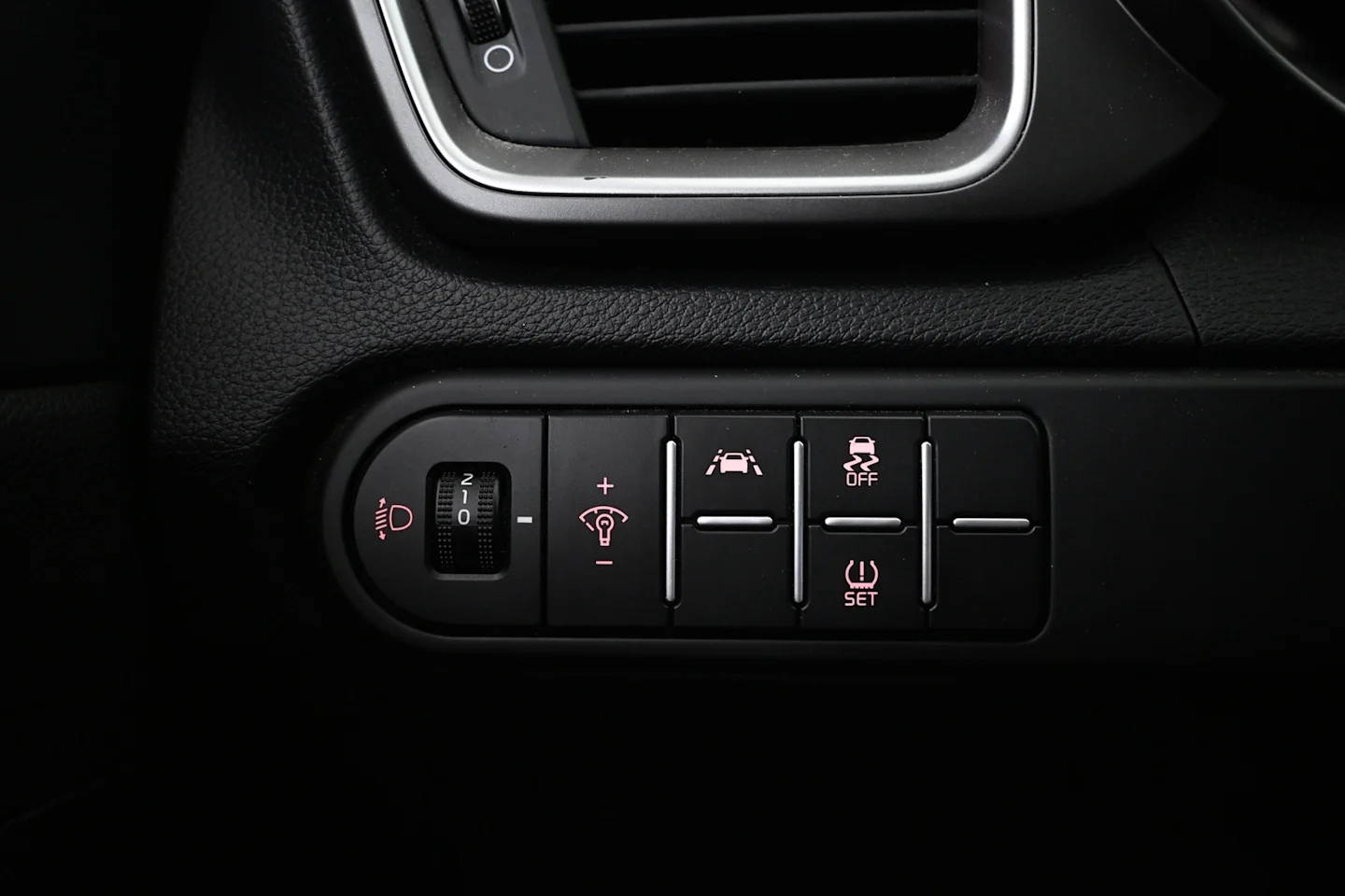 Car Image - 3wRlv9dibSpwKJrtMqDZMi