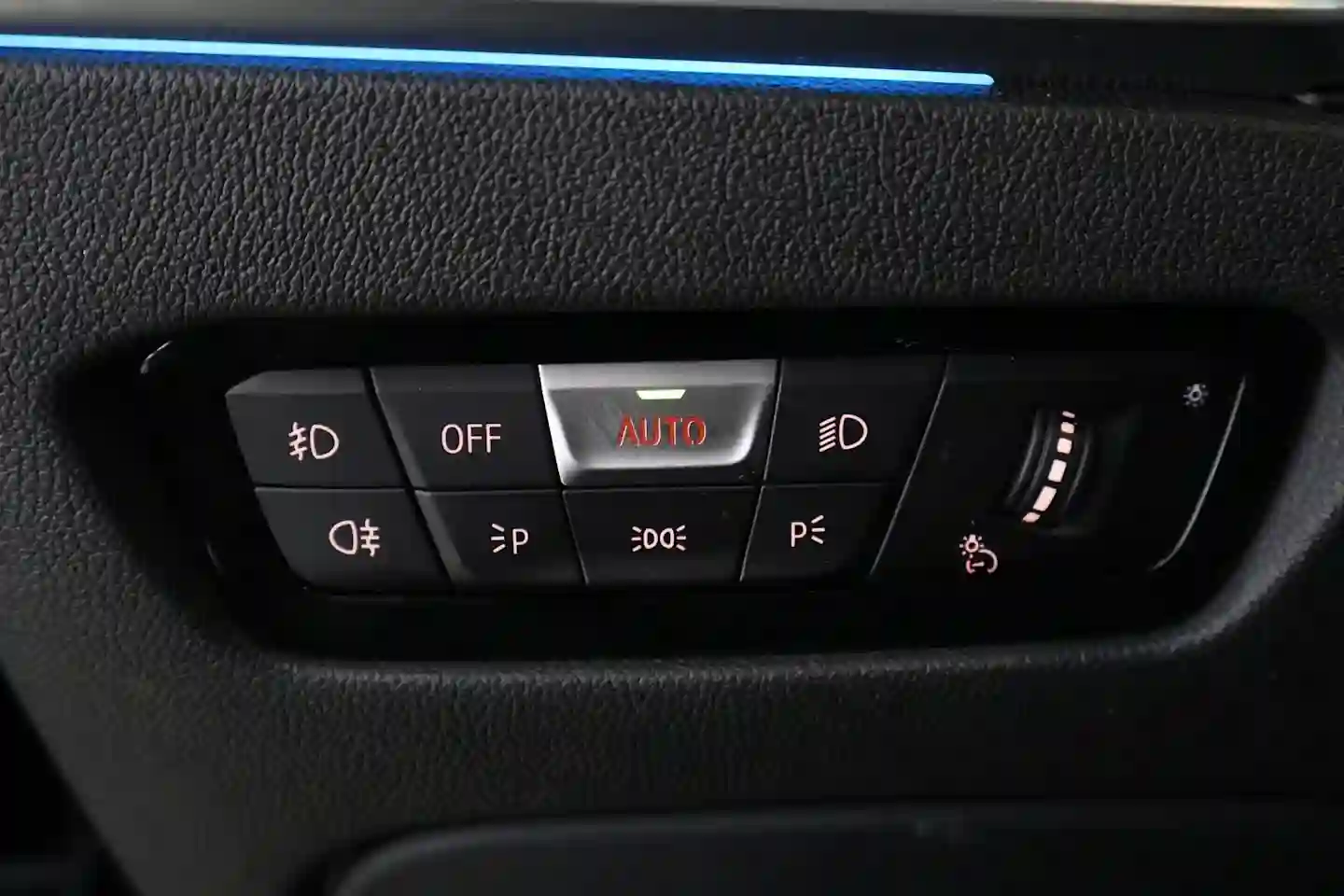 Car Image - 5IZbfjPUPaMOivnEFqyLEX