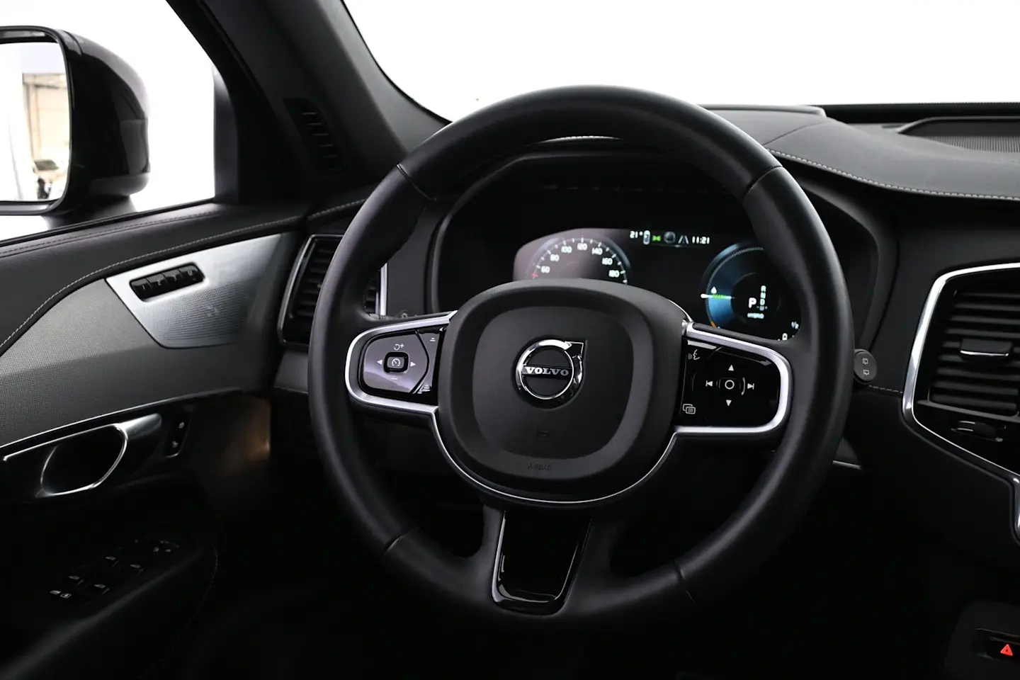Car Image - 4etBPJxSIwD8JzeMNTFZLf