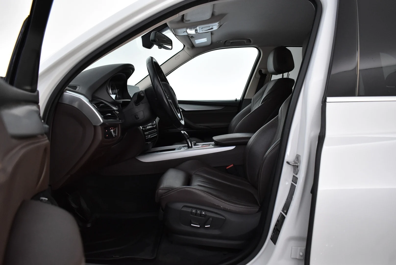 Car Image - 1neuPDgB5Fj7fhp0AASmiM