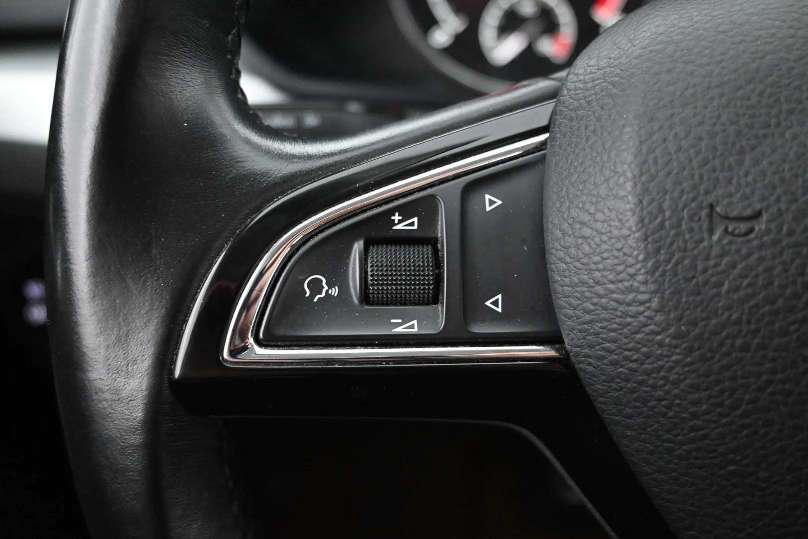 Car Image - 4MmlAYZ3hQvkSh8w4JYmfI