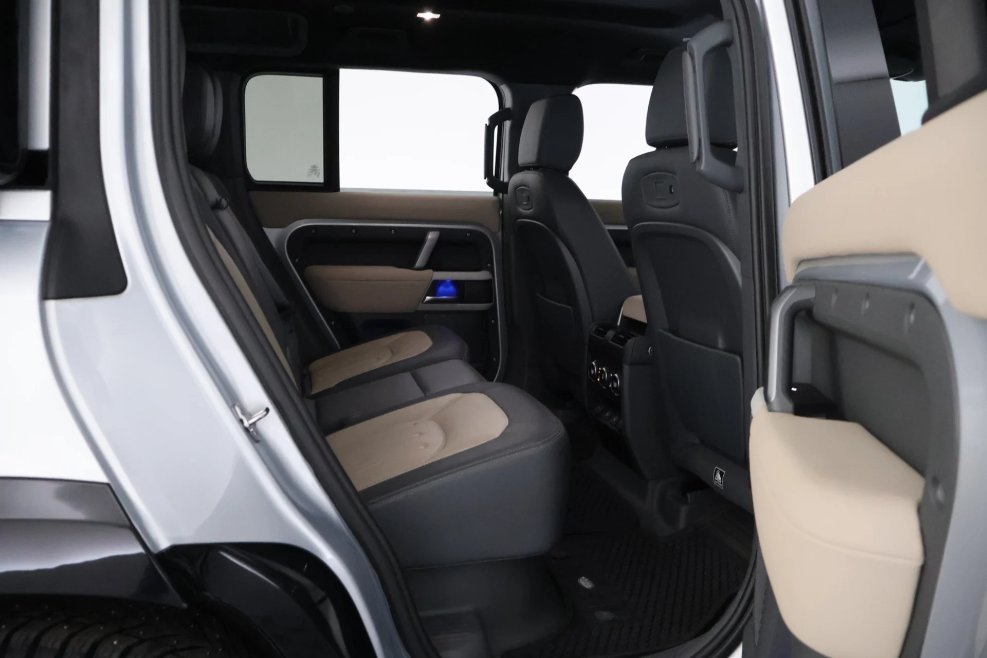 Car Image - 7xNo8mnsDNeMKEUSVNRNk9