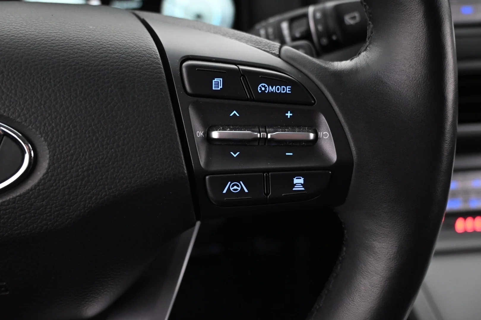 Car Image - 1R8oKVPrxMCGz6Inj4mRF5