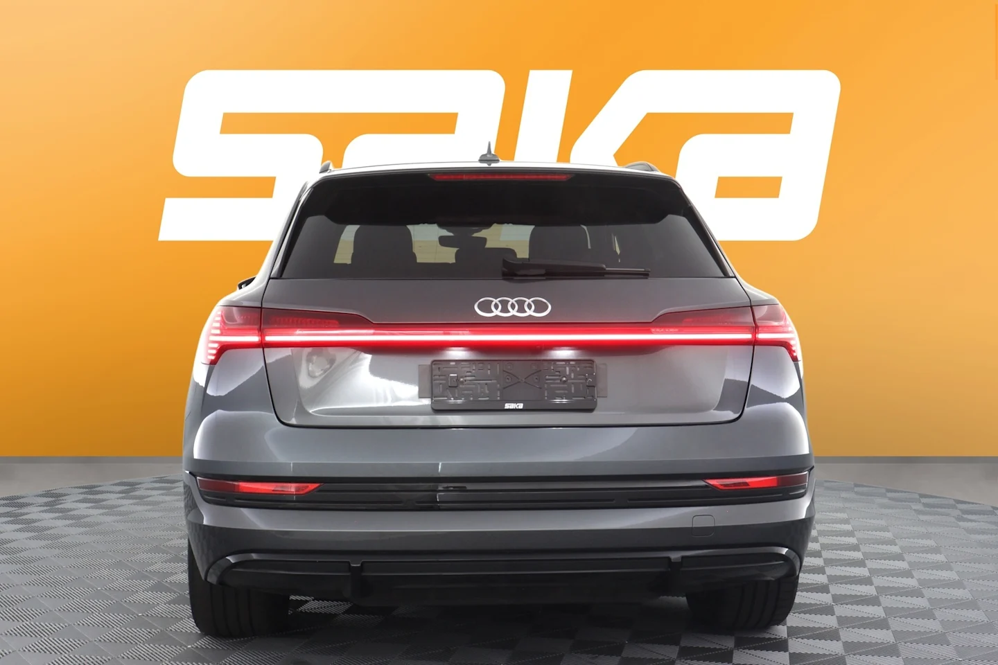 Car Image - 13qKRl2OPLxgjSBJBgMV9z
