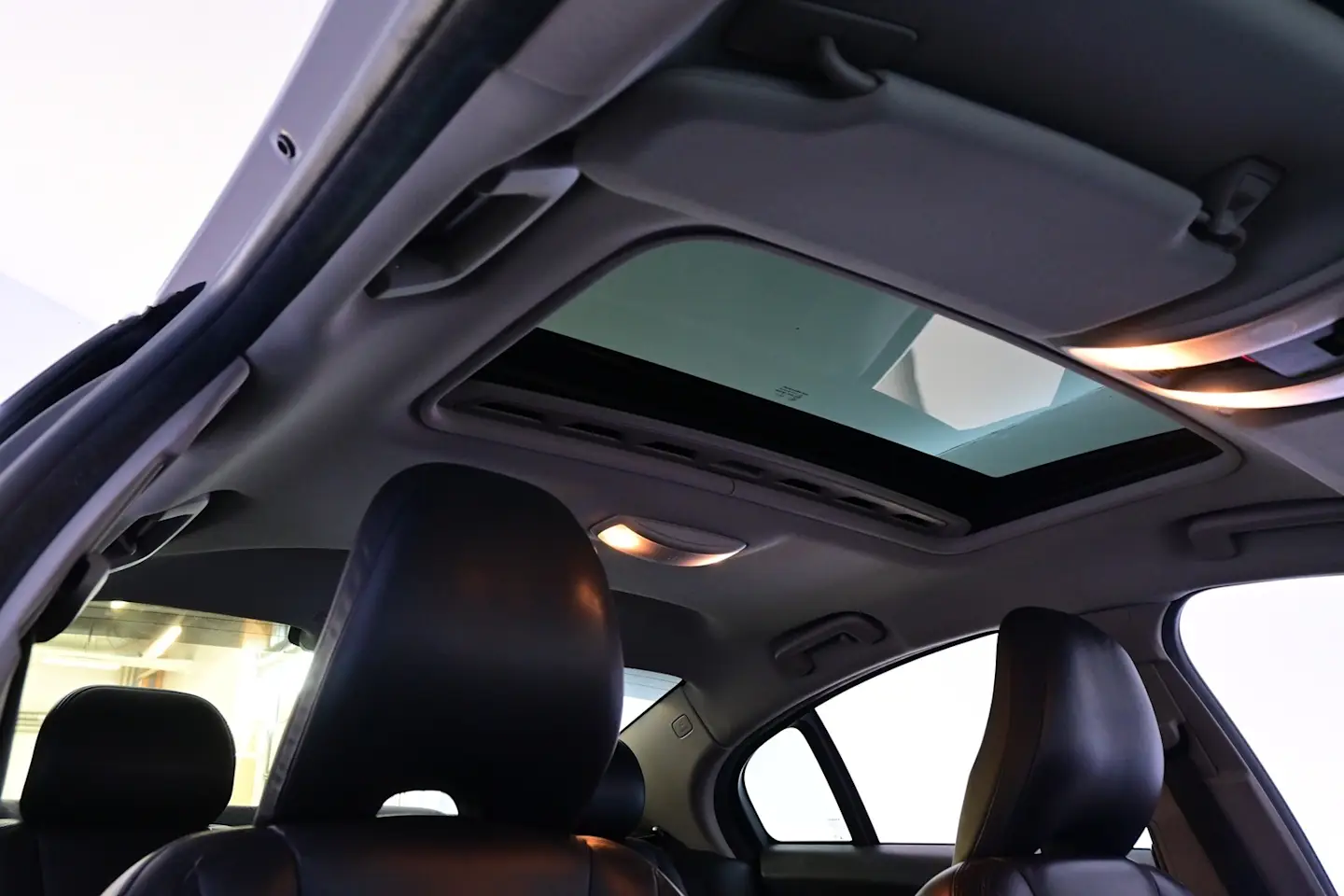 Car Image - 1H55PxkJiOo2zJN0CHLXNA
