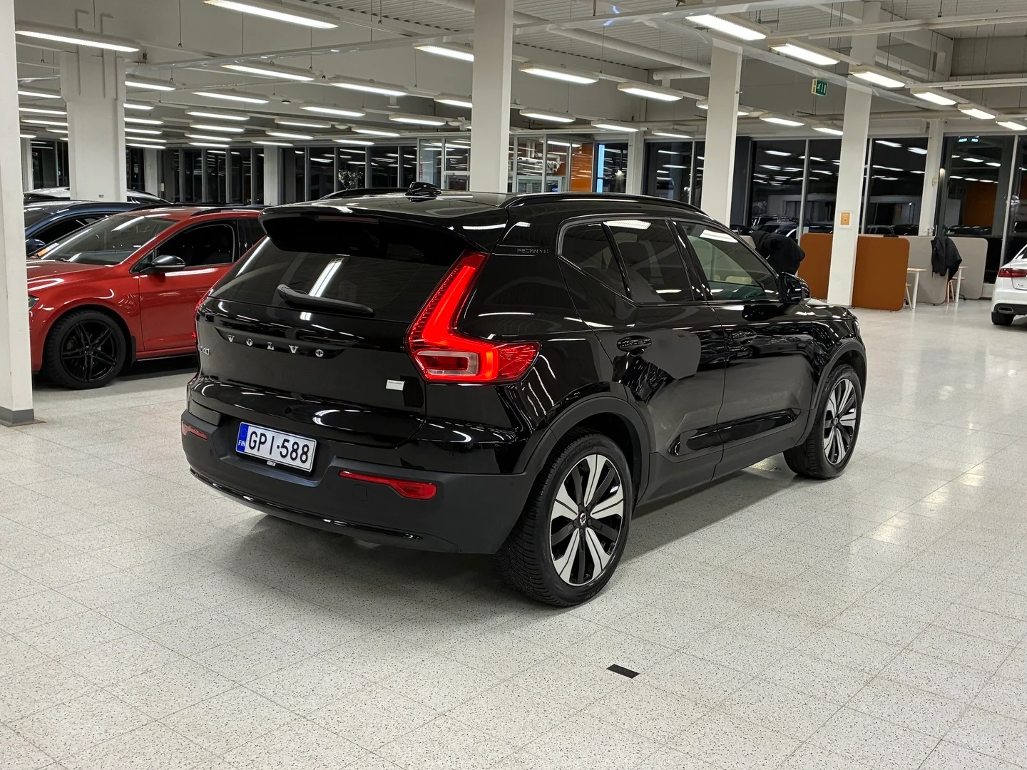 Car Image - 535xE18u5W72XGehtVRibT
