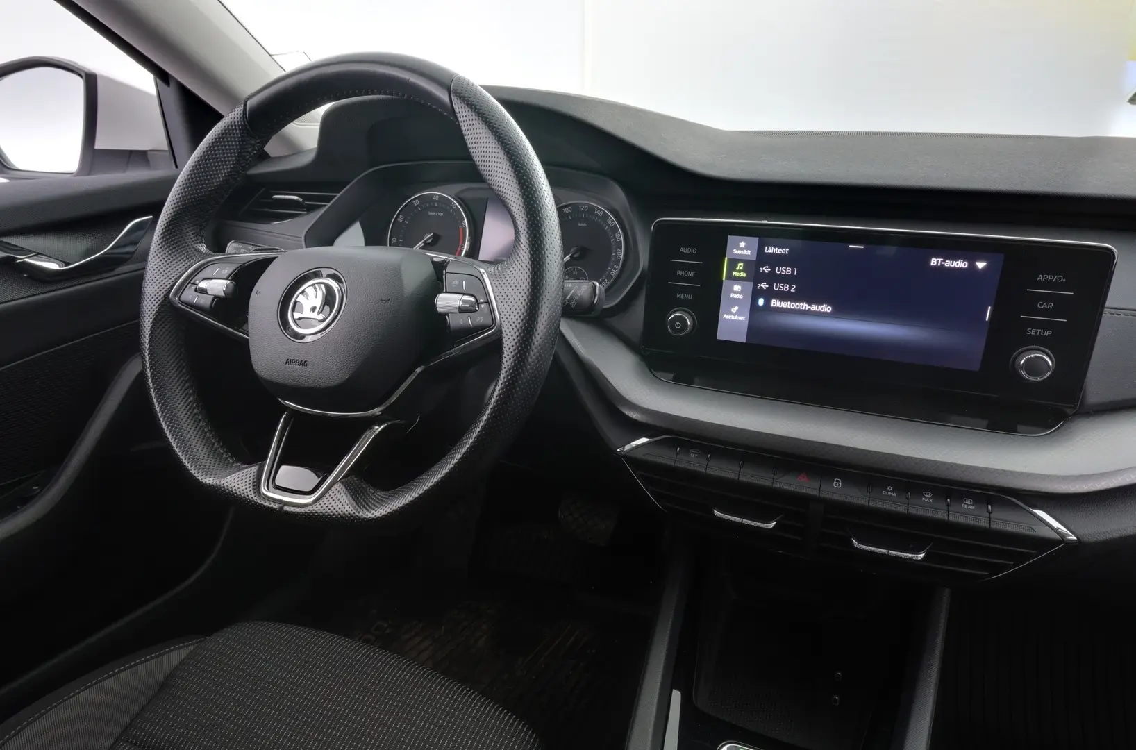 Car Image - 3uVMtxJLzb5wDMudNg5px9