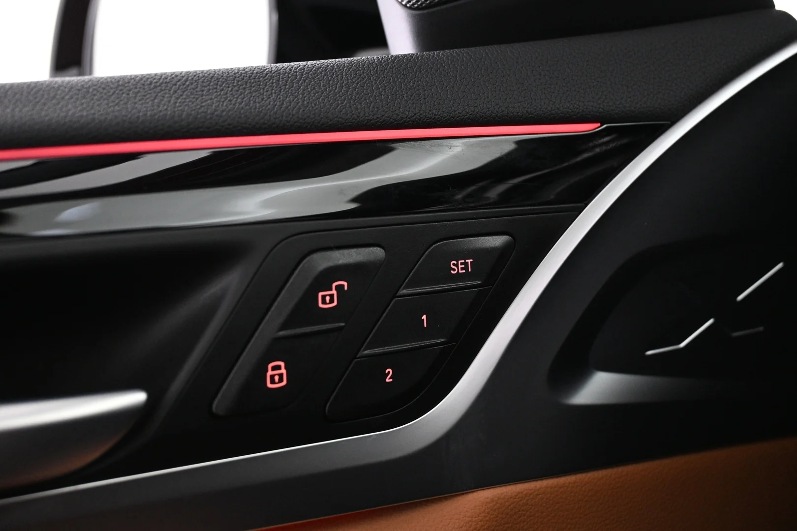 Car Image - 2zlZLLnUzDm80XBHprXtxF