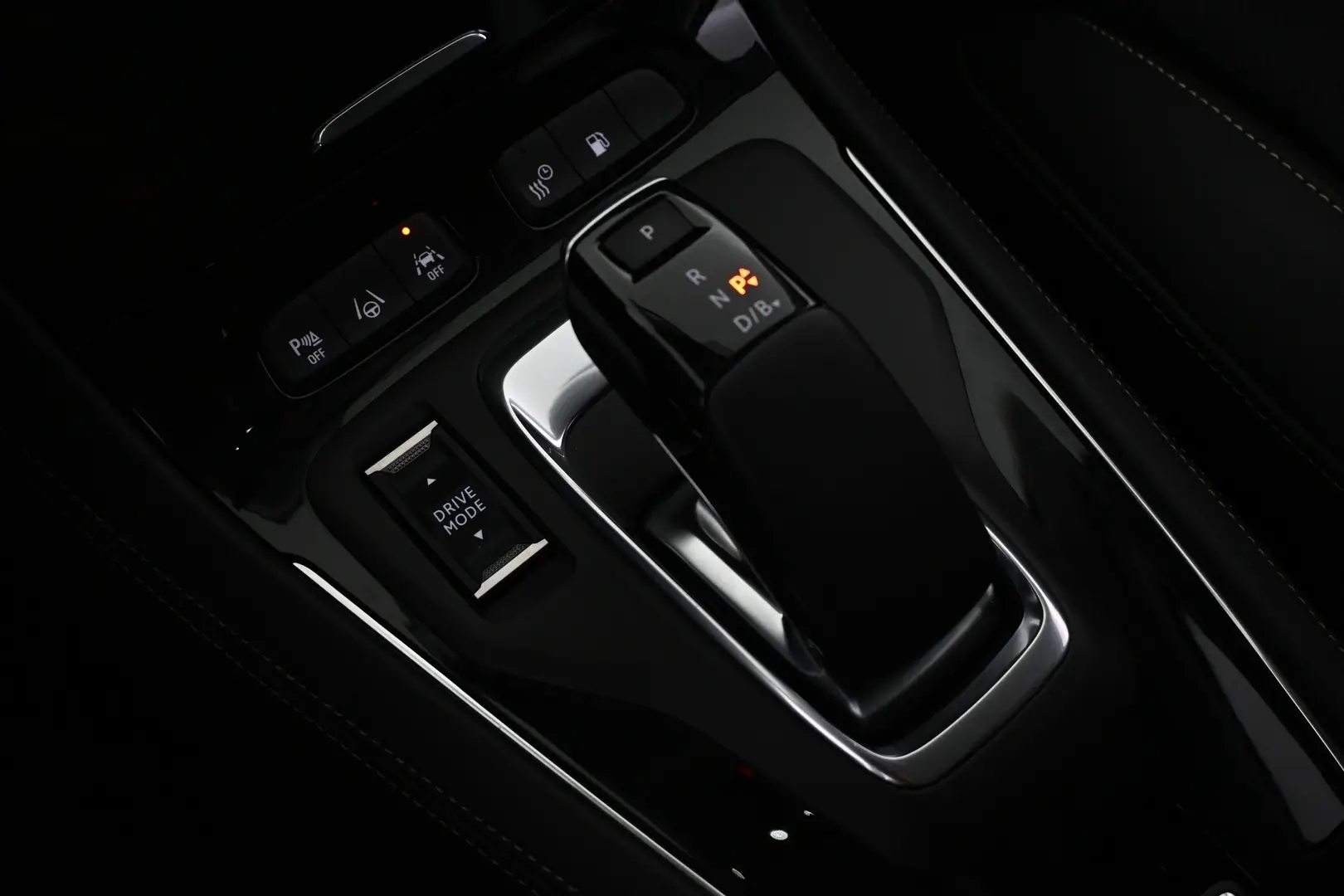 Car Image - 5gUNmaD8RjTUQeDadBL8XI