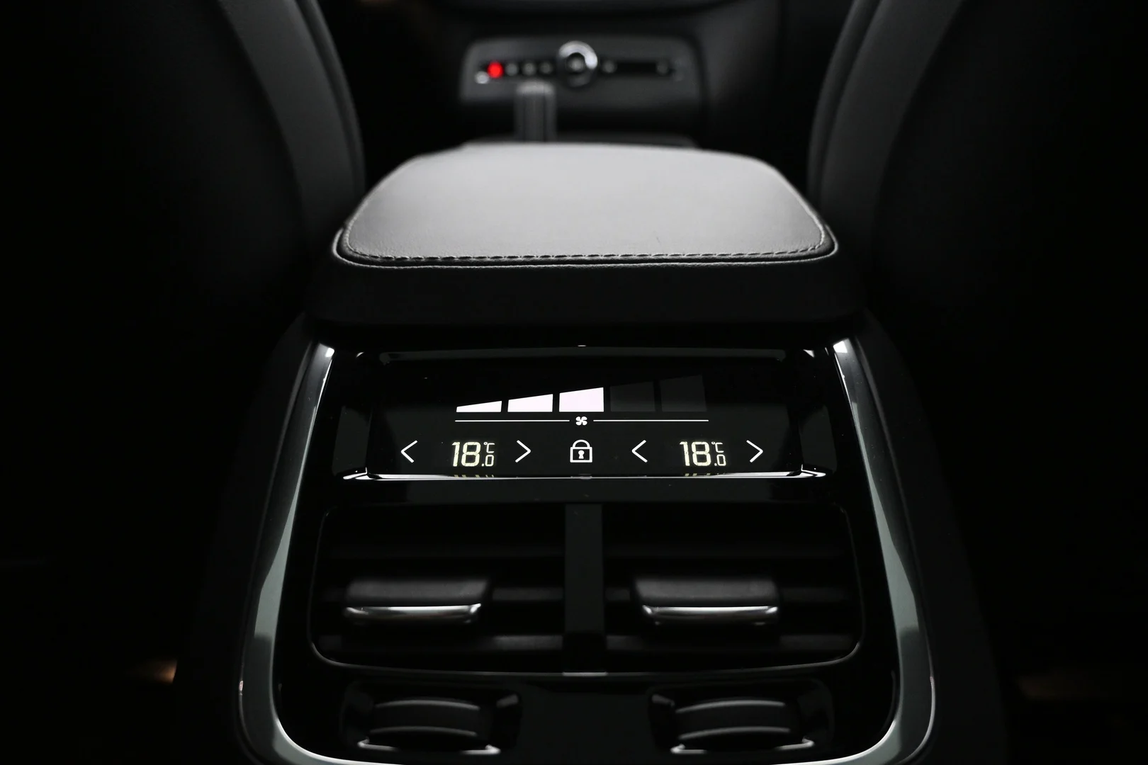 Car Image - 6J5fFOTdYuBMXRc3MAuwG8