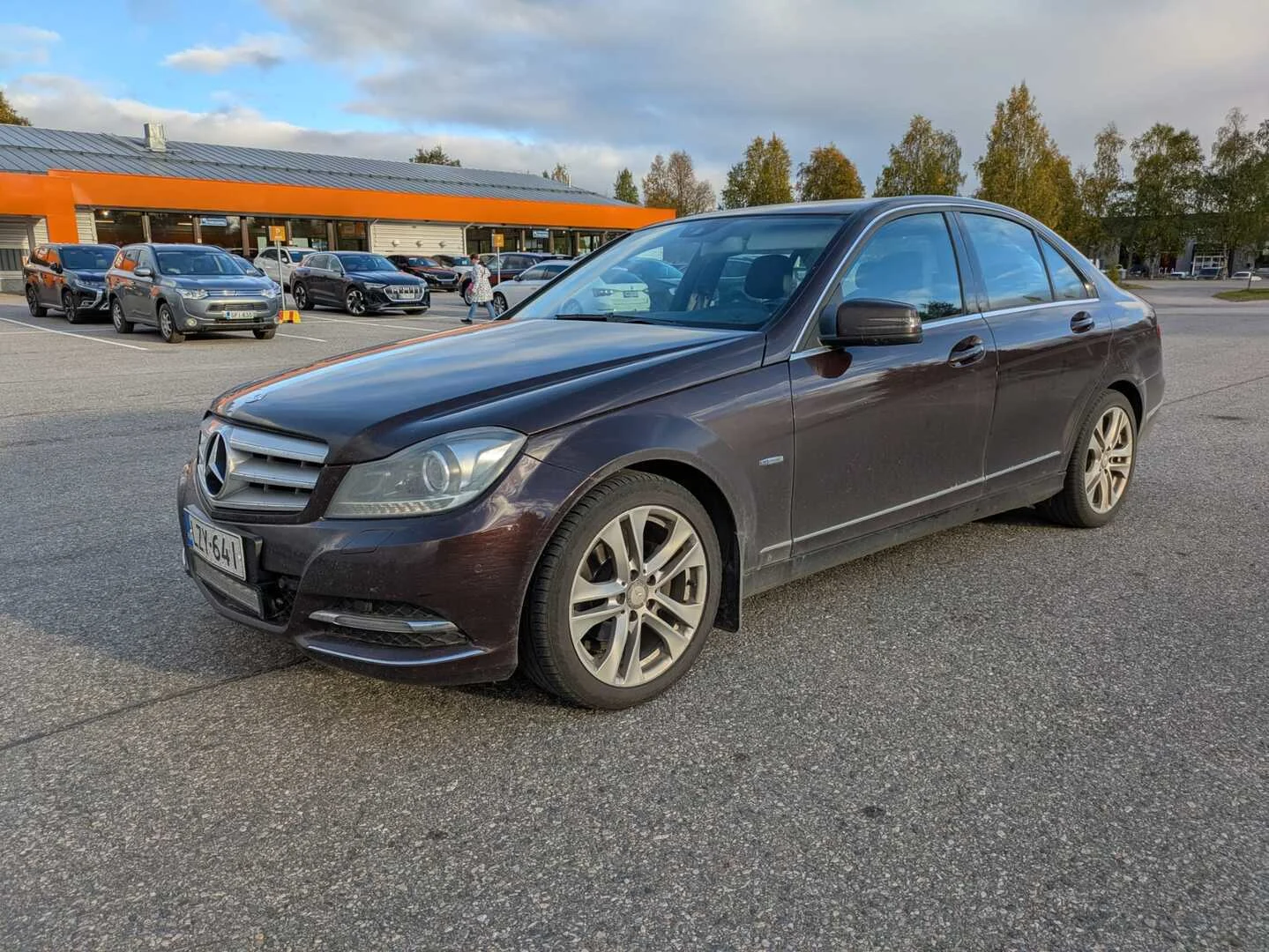 Car Image - 32t7fh7cy50VlrdnC9UBsr