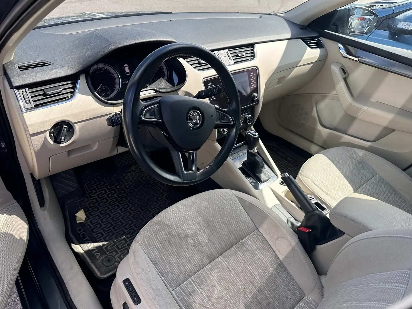 Car Image - 2A6N87Rp9LIGAb9RUVqpZJ