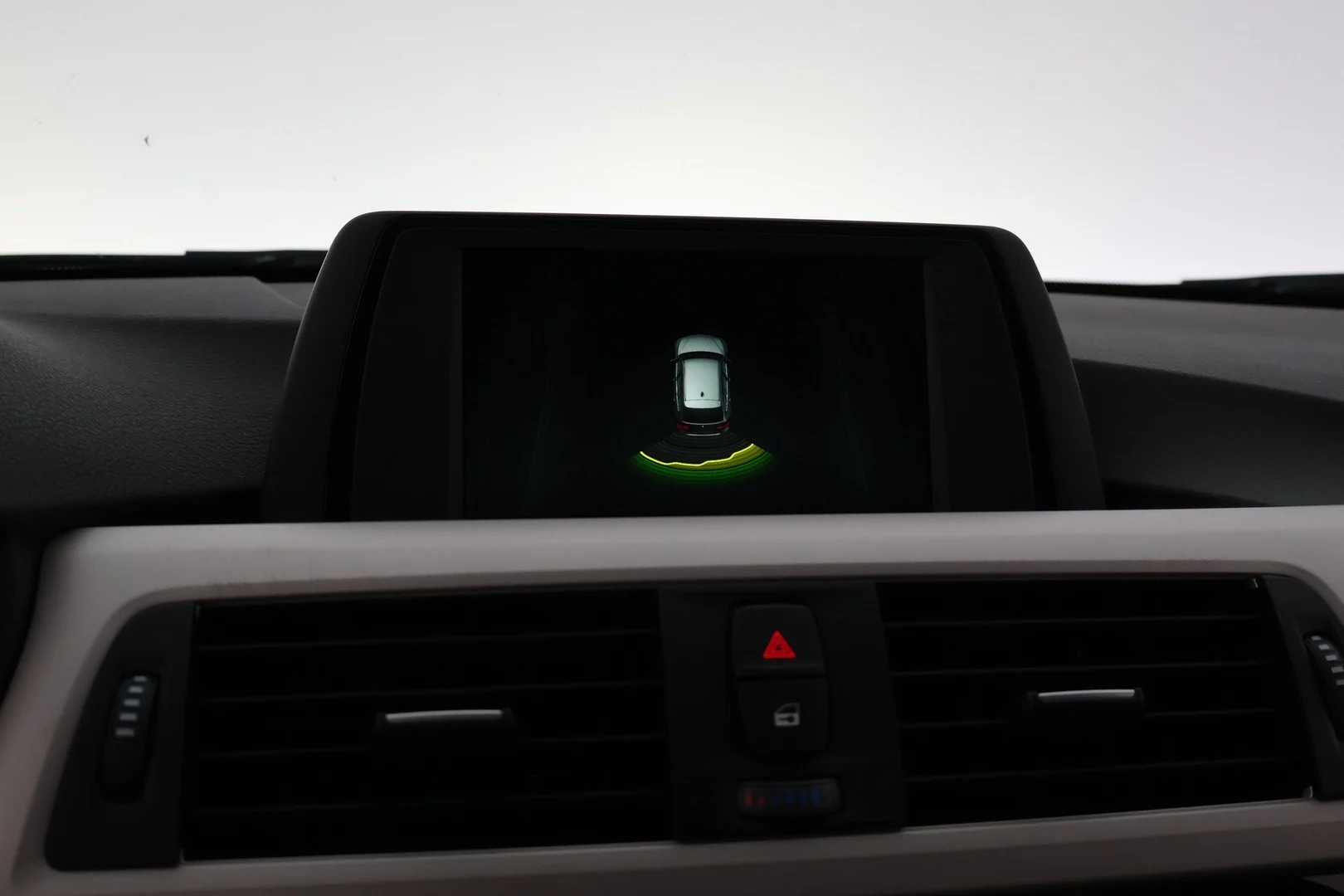 Car Image - 2vWFr6mbsPUiKOYjeDK0Zd
