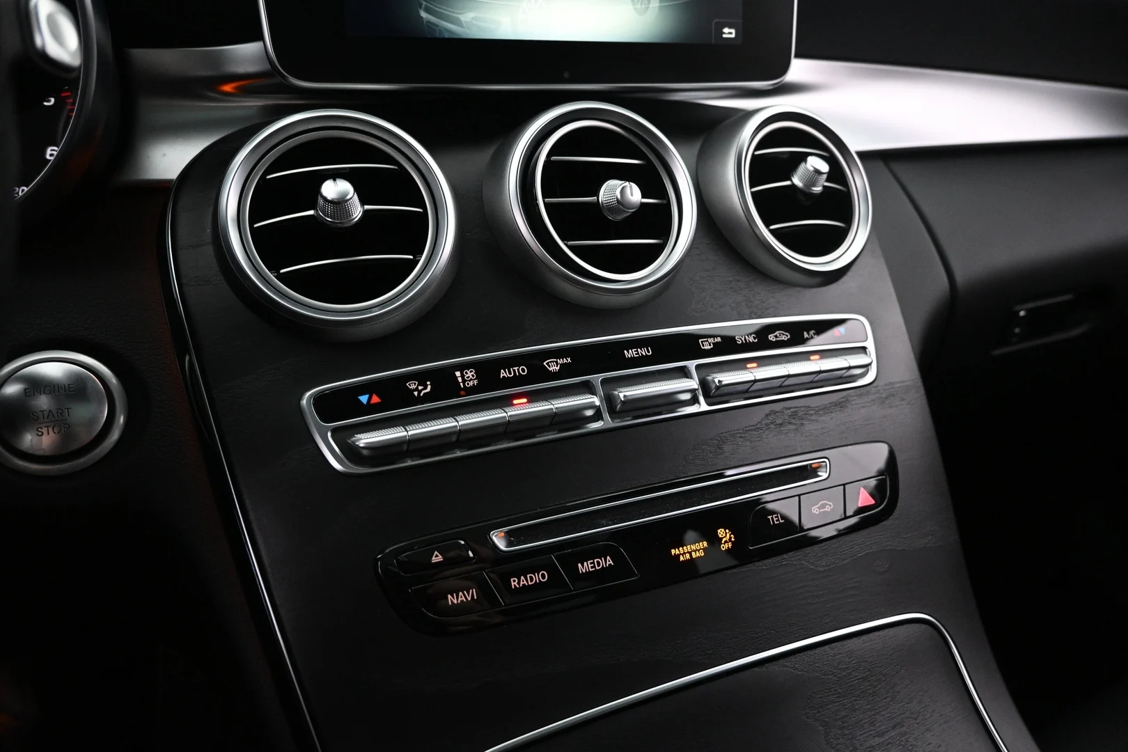 Car Image - 6xWnvwLnr8pyOyTXF0jr0C